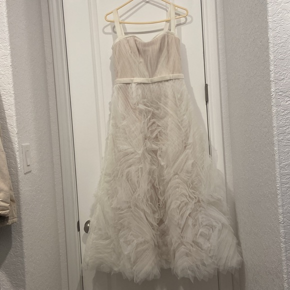 New Marchesa Notte Sleeveless Textured Tulle Tea Length Ivory Gown NWT Size 6 - Picture 3 of 11